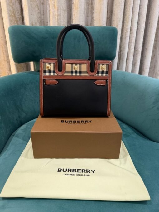 BURBERRY BABY TITLE BAG IN VINTAGE CHECK LEATHER - Image 5