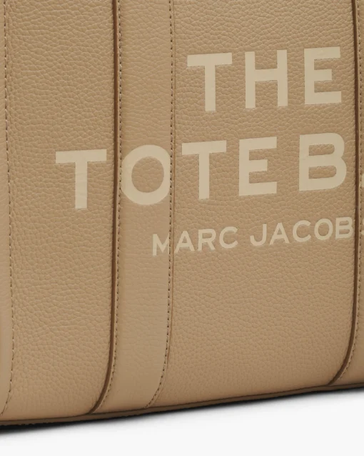 MARC JACOBS THE LEATHER MEDIUM TOTE BAG (CAMEL) - Image 5