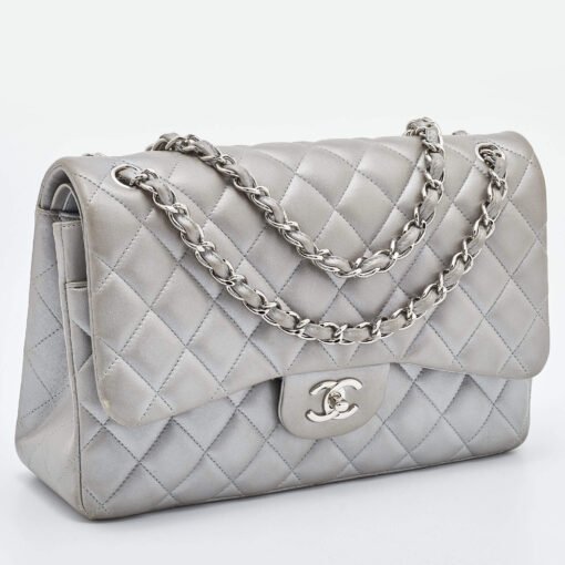 CHANEL SILVER QUILTED LEATHER - Image 3